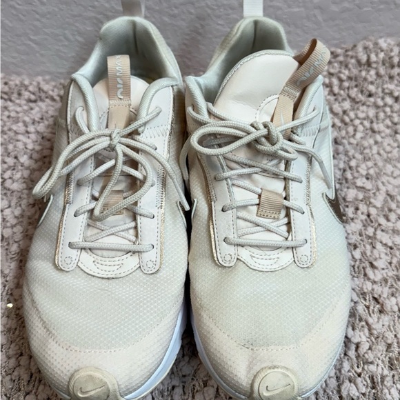 Nike Women's Air Max Pink, sz 8.5 - Picture 4 of 10